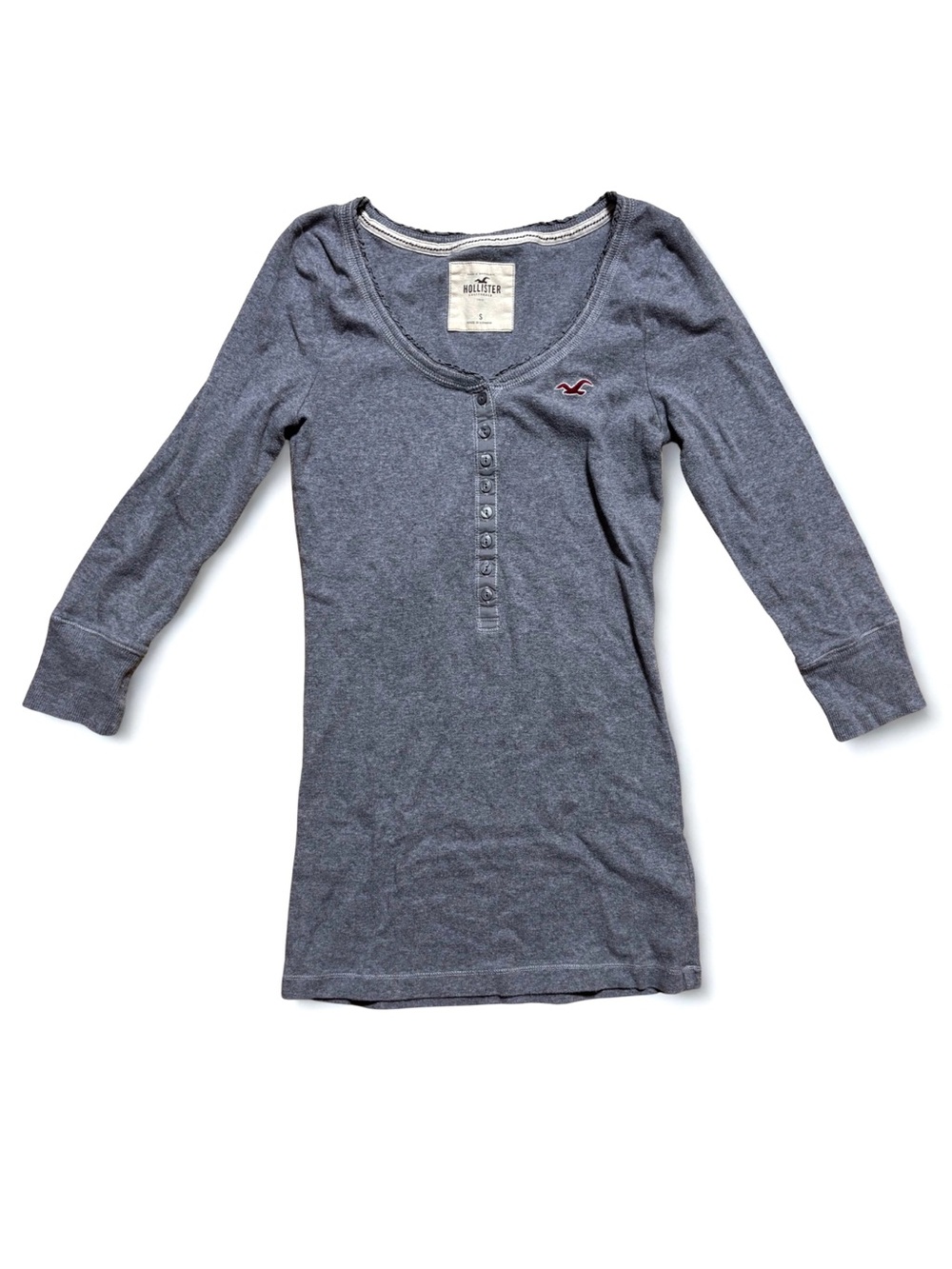 Vtg Y2K Hollister Grey Three Quarter Sleeve Henley Micro Ruffle Trim Size S